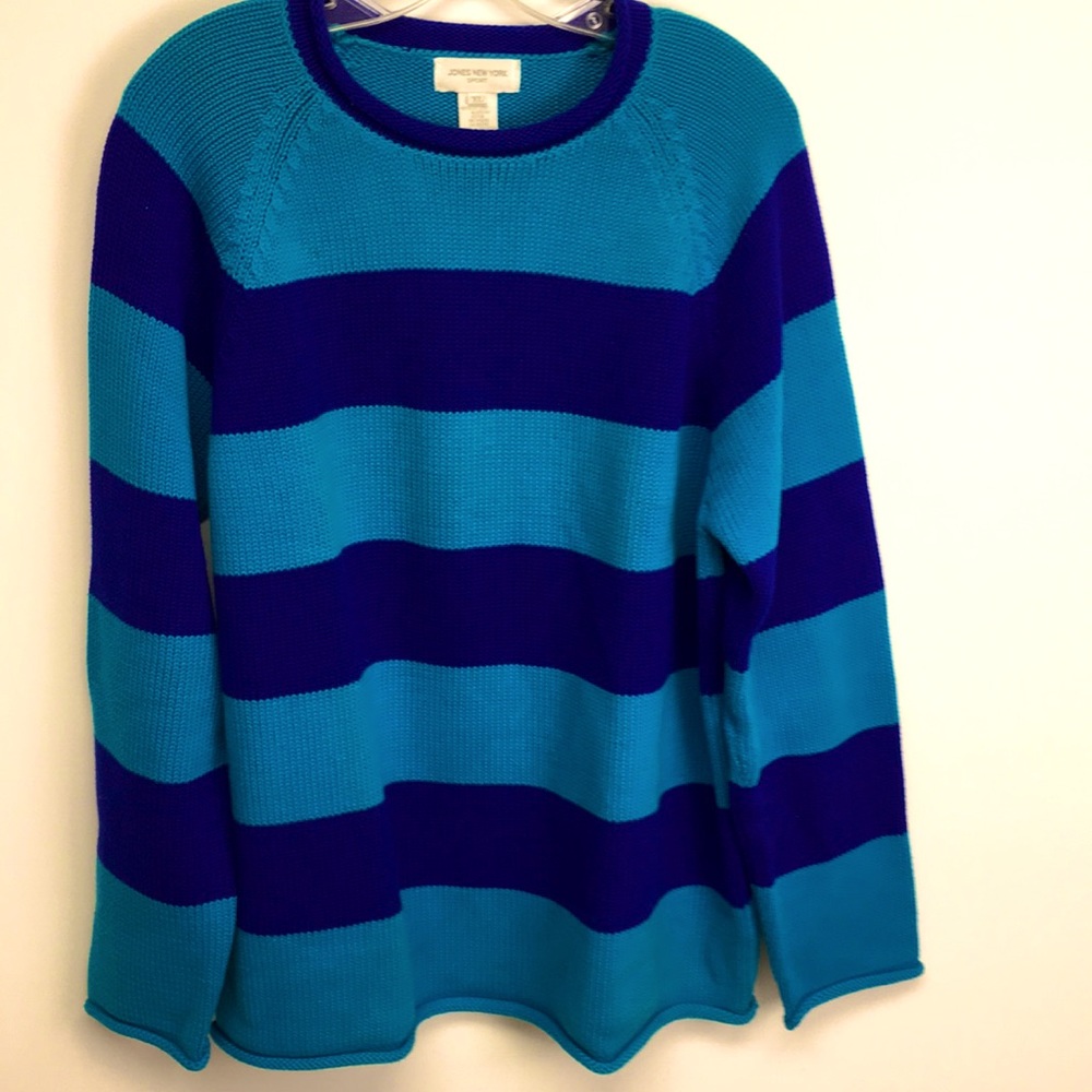 Sweater - Picture 1 of 5